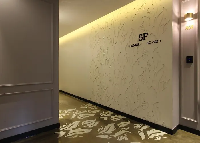 Hotel Premier Xym 2*